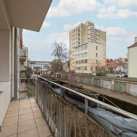 Heart Of Spacious By Renters דירה