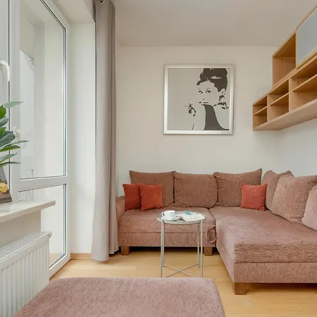 Apartment Heart Of Spacious By Renters